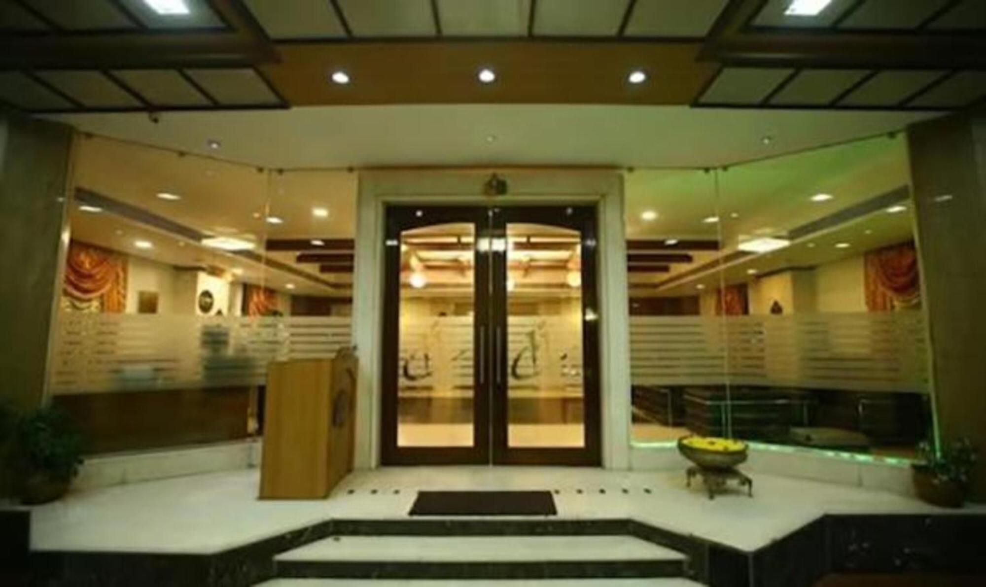 Fabhotel Prime Chennai Deluxe Extérieur photo